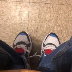 Meet your Posher, Dionisio